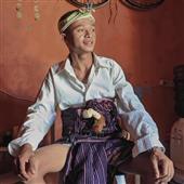 Trự