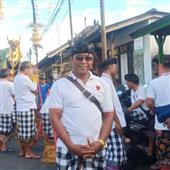 Thầ