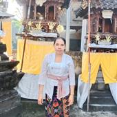 NỮ H