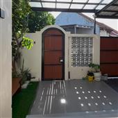 Sự T