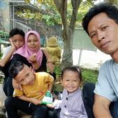 Thậ